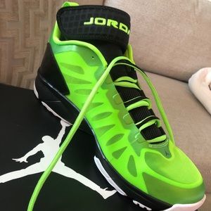 Jordan Trunner Dominate Pro Electric Green